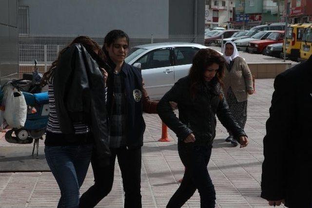 Burdur Polisi’nden “altın Kızlar” Operasyonu