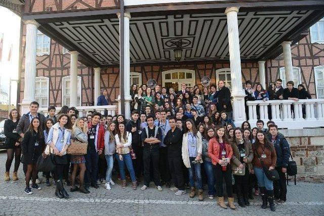 Yunan Öğrenciler Barış İçin Bursa'da