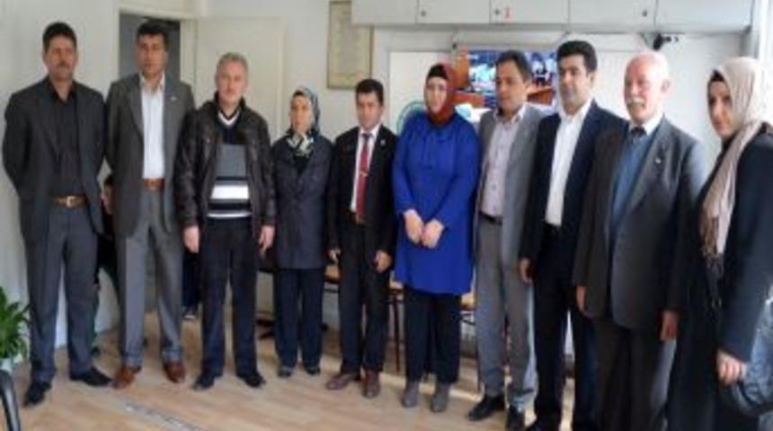 AK Parti Kadın Kolları Muhtarlarla Koordineli &Ccedil;alışacak