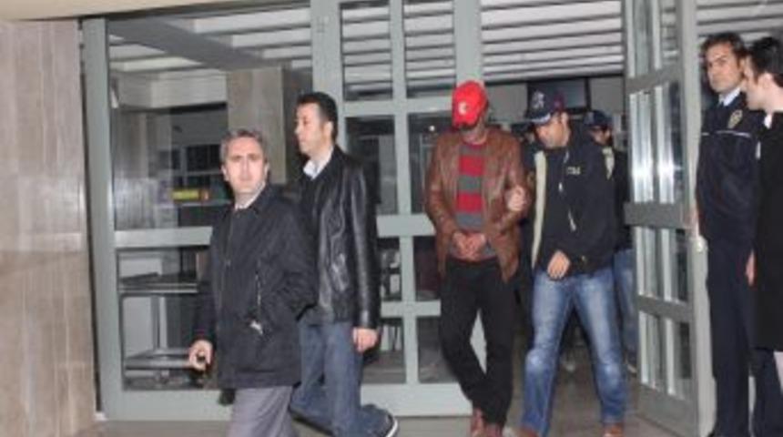 Cilveg&ouml;z&uuml;&rsquo;ndeki Patlamayla Ilgili 5 Zanlı Mahkemece Tutuklandı