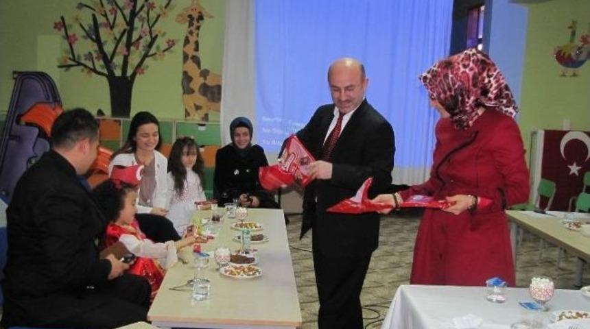 İstiklal Marşı'nı Ezbere G&uuml;zel Okuma Yarışması