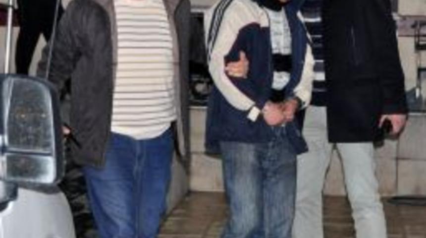 İmam Nik&acirc;hlı Eşinin Evini Kurşunladı, Bir Kişi Yaralandı