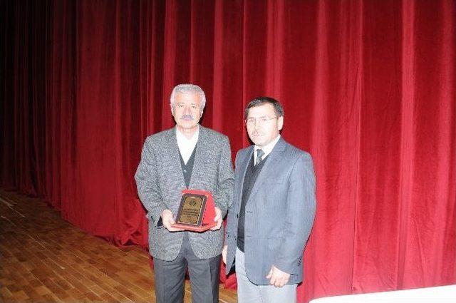 7 Aralık Üniversitesi’nde Mehmet Akif Ersoy Ve İstiklal Marşı Konferansı