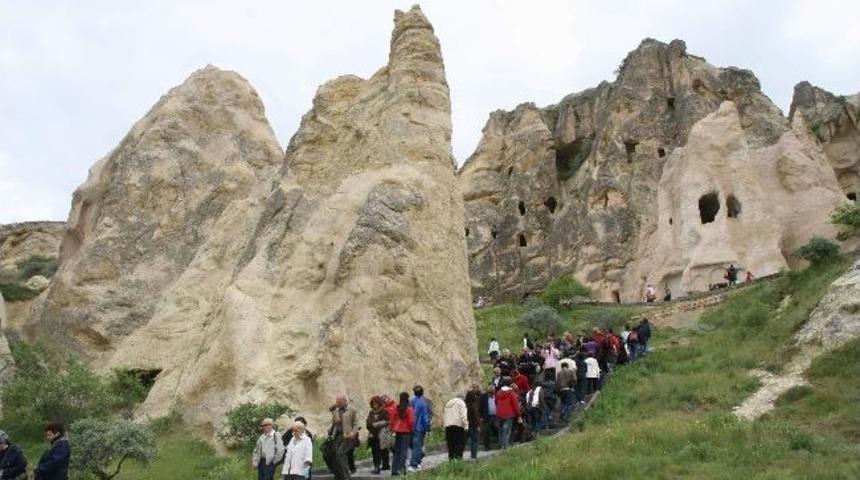 Kapadokya B&ouml;lgesini Yılın İki Ayında 171 Bin Turist Ziyaret Etti