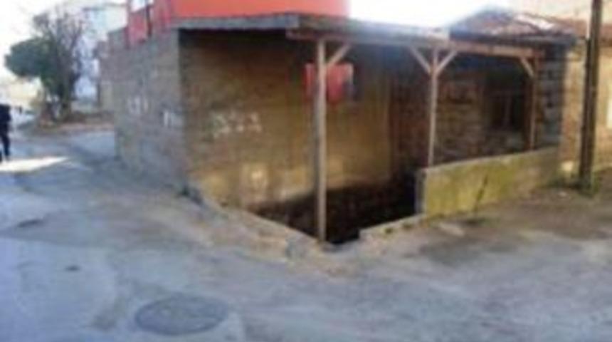 Tarihi &ccedil;ukur &ccedil;eşme tedbir bekliyor