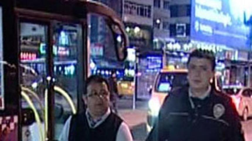 İETT şof&ouml;r&uuml;ne bı&ccedil;aklı saldırı