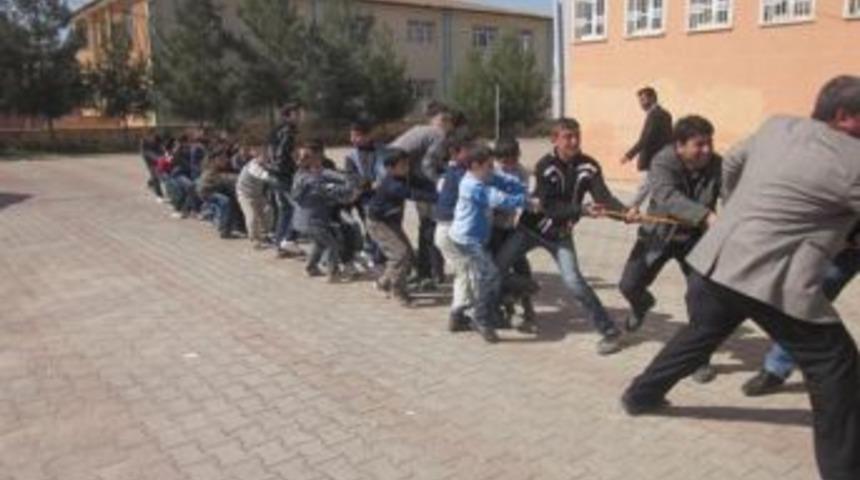 İHH'dan yetimler ile piknik