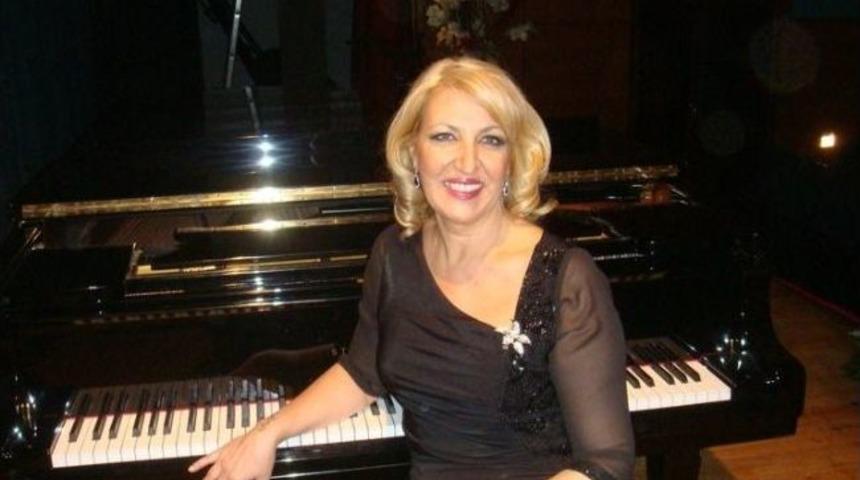 Şarkılar Kadınlar İ&ccedil;in S&ouml;ylenmeye Devam Ediyor