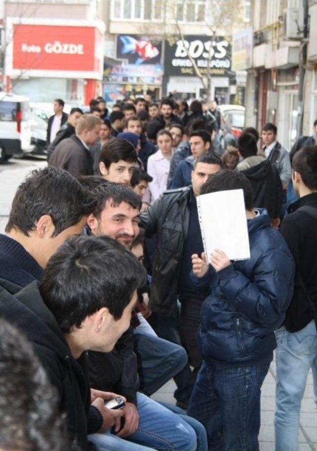 Kayseri'de Galatasaray Maçına Yoğun İlgi