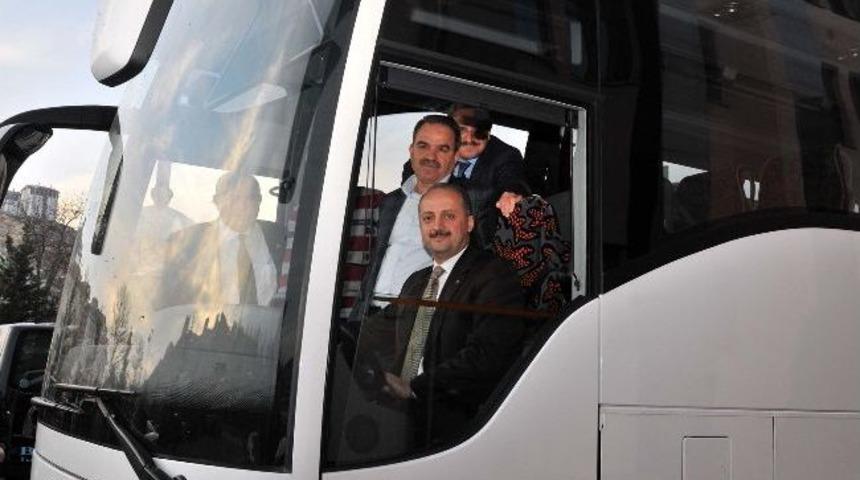 Akg&uuml;l, Direksiyon Başında