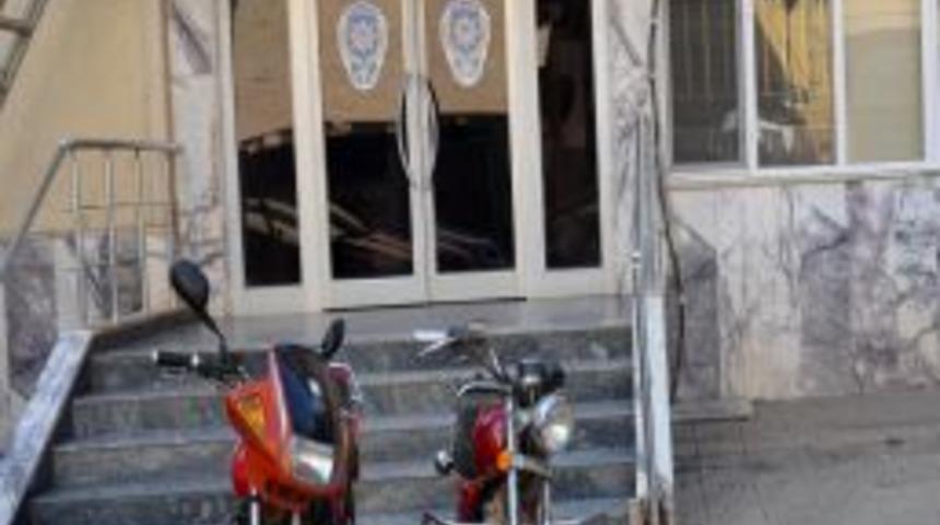 Motosiklet Hırsızları Yakalandı