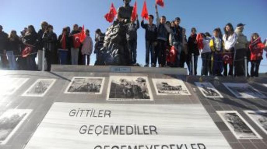 &Ccedil;anakkale Zafer Haftası Kutlamaları Başladı