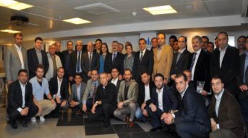 İzmirli M&uuml;teahhitler, Şehir D&ouml;n&uuml;ş&uuml;m&uuml;nde Ortak Hareket Edecek