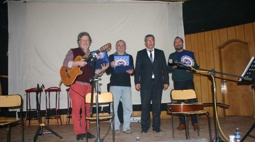 Gen&ccedil;ler Grup G&uuml;ndoğarken İle Coştu