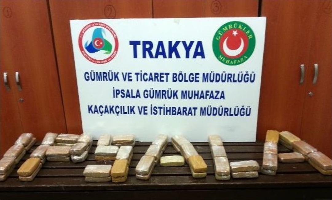İpsala&rsquo;da 2 Milyon 100 Bin Tl&rsquo;lik Eroin Operasyonu