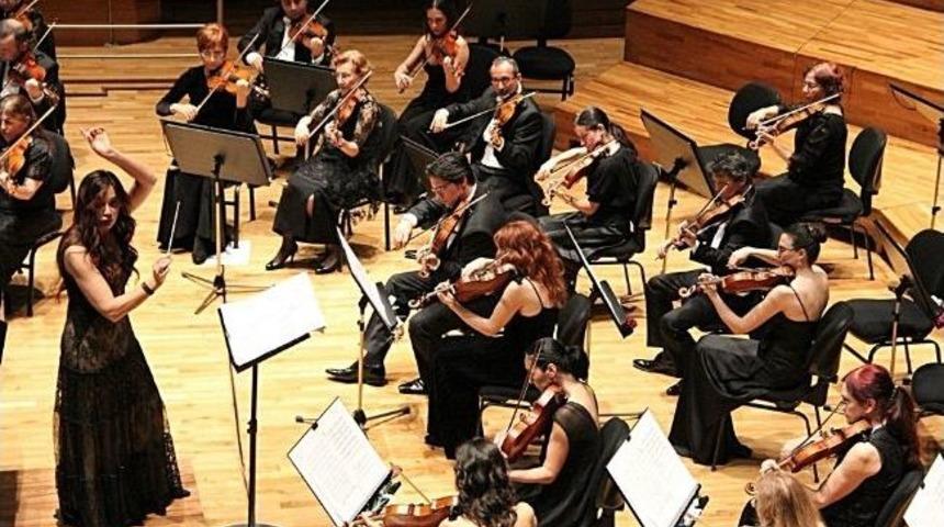 Kadın Şeften İzmirlilere Unutulmaz Gece