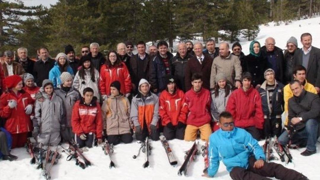 K&uuml;tahya İl Genel Meclisi Başkanı Durmuş, Yatırımcıları Murat Dağı'na &Ccedil;ağırdı