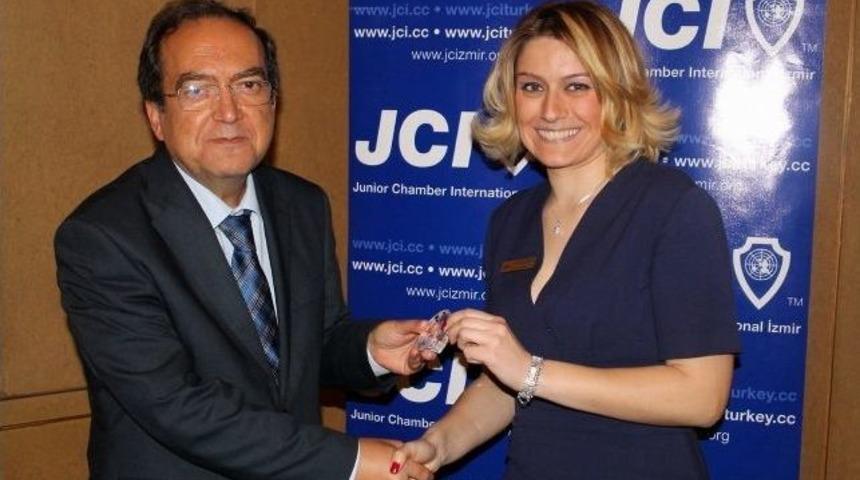 İzmir 3 Bini Aşkın Gen&ccedil; Girişimciyi Bekliyor