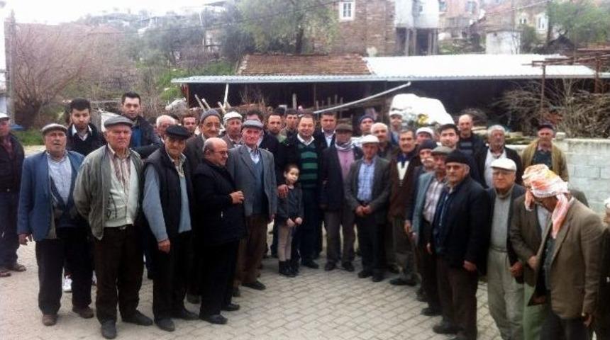 Başkan Din&ccedil;er, &Ccedil;ineli K&ouml;yl&uuml;n&uuml;n Sorunlarını Yerinde Dinledi