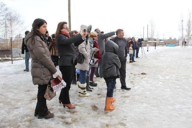 Cirit’in Hanımağası Erzurum’da At Bindi