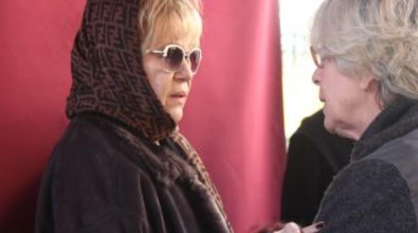 Metin Serezli'yi Sanat&ccedil;ı Dostları Uğurladı