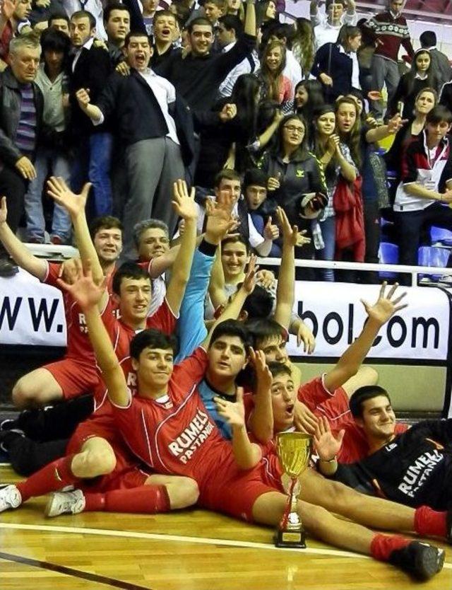 Futsal Final Maçı Karıştı