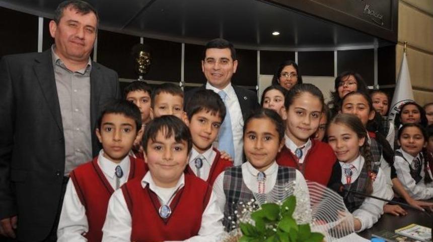 Başkan T&uuml;t&uuml;nc&uuml;&rsquo;den Teknoloji Sınıfı M&uuml;jdesi