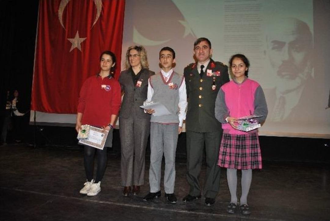 Mehmet Akif Ersoy Şiirleri Duygulandırdı