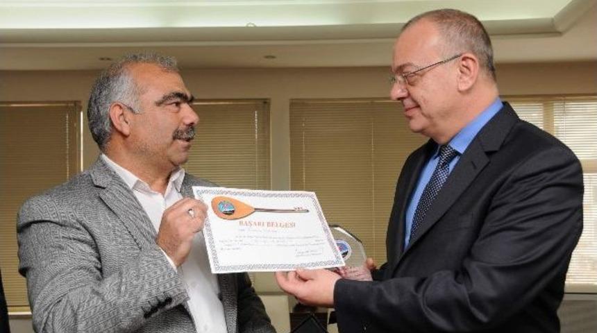 Aşık Feryadi&rsquo;den Başkan Erg&uuml;n&rsquo;e Ziyaret