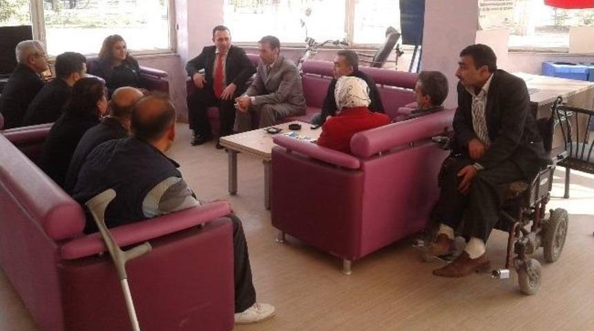 Araban Yavuzeliler Derneğinden Fiziksel Engelli Avrupa Şampiyonuna Onur Plaketi