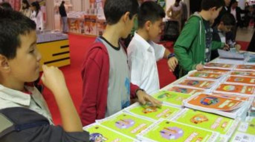 Fuarda Konu Anlatımlı Kitaplara B&uuml;y&uuml;k Ilgi