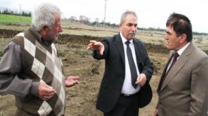 İlkadım Belediyesi, Yol A&ccedil;ma &Ccedil;alışmalarına Devam Ediyor