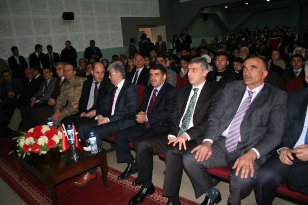 Kars&rsquo;ta &lsquo;istiklal Marşı&rsquo;nın Kabul&uuml; Ve Mehmet Akif Ersoy&rsquo;u Anma Etkinlikleri