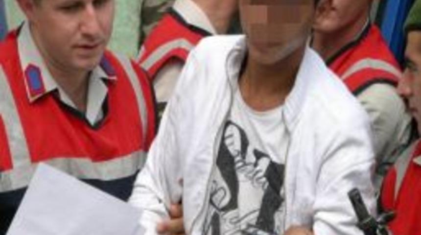 Arkadaşının Boğazını Kesen Gence 15 Yıl Hapis