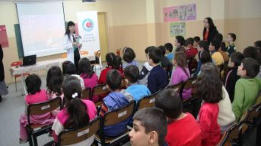 &Ouml;ğrenciler Diş Fır&ccedil;alamayı &lsquo;&Ouml;rnek &Ccedil;ocuk&rsquo;la Sevecek