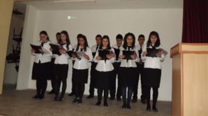 Daday'da &Ouml;ğrenciler, Mehmet Akif Ersoy&rsquo;u Andı