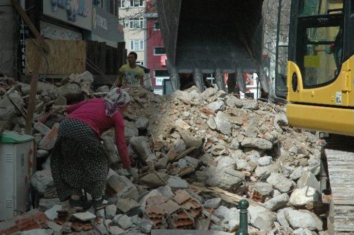 Çorlu`da Tehlikeli Yıkım G2