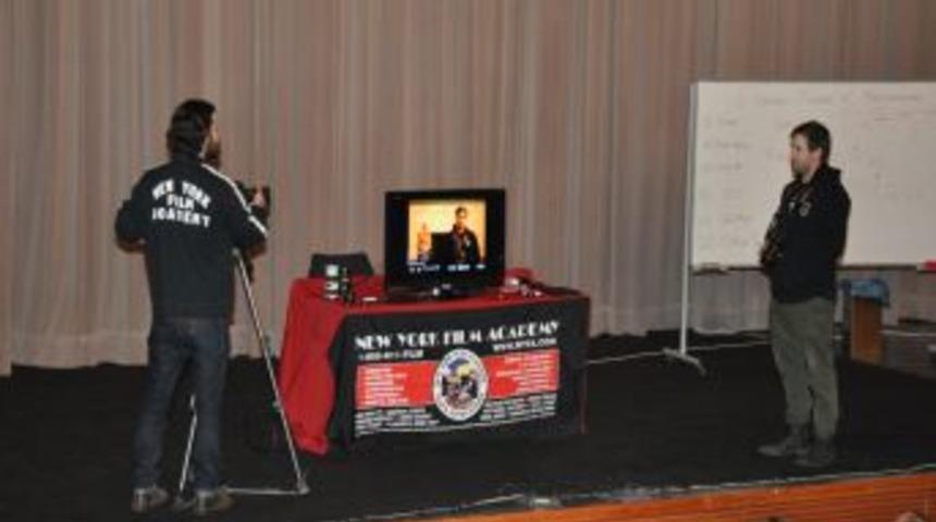 New York Film Akademisi'nden Y&ouml;netmen Rivera Bursa'ya Geldi