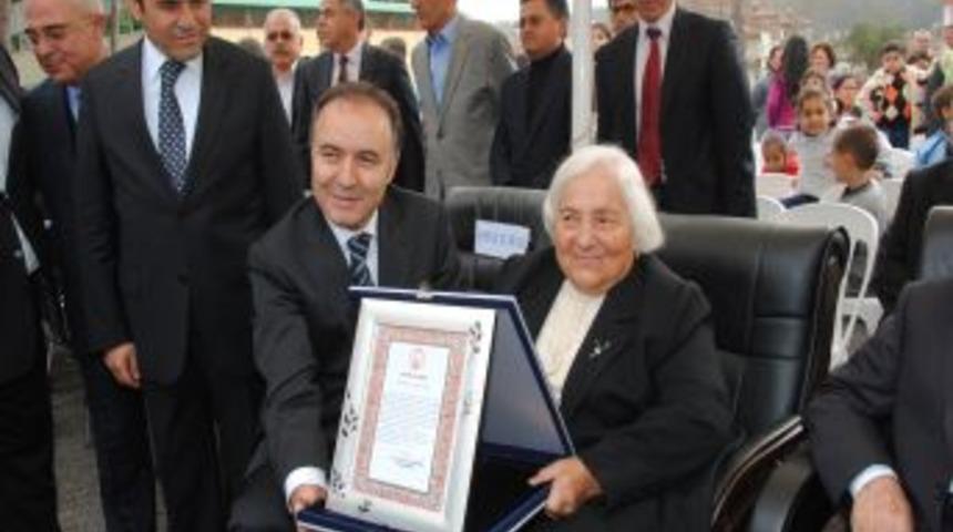 Vali Altıparmak: Antalya'da 3 Yıl I&ccedil;inde 90 Okul Yapımı Protokol&uuml; Imzaladık