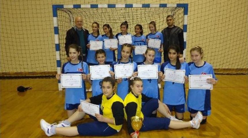 Hentbol’un Sultanları Afyon Yolcusu