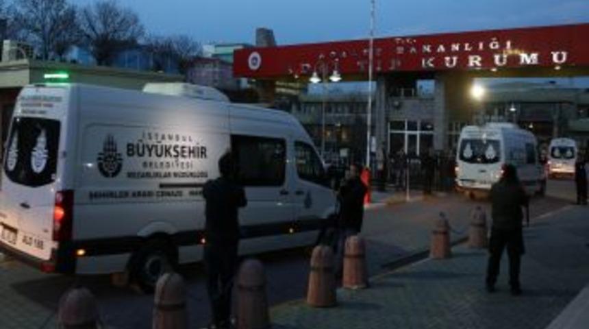 Yangında &Ouml;len T&uuml;rklerin Cenazeleri Adli Tıp'a G&ouml;nderildi