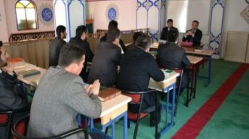 Eskipazar M&uuml;ft&uuml;l&uuml;ğ&uuml; Kur'an-ı Kerim'i G&uuml;zel Okuma Kursu A&ccedil;tı