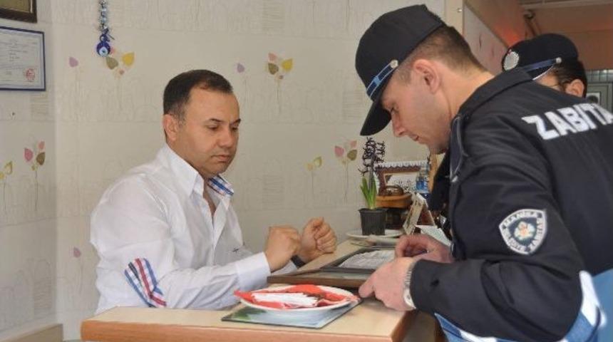 Manisa Zabıtasından Festival Denetimi