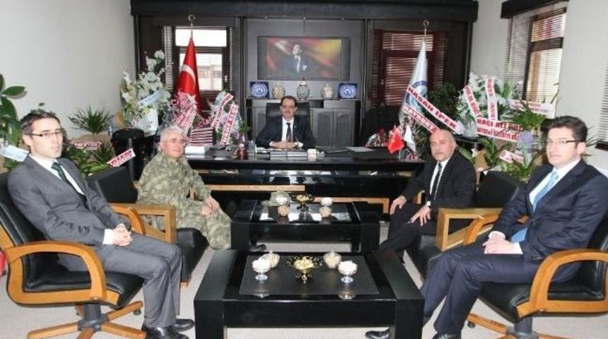 Vali İpek&rsquo;ten Rekt&ouml;r Coşkun&rsquo;a Ziyaret