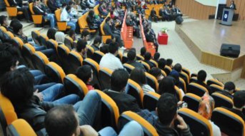&Uuml;niversitede Kurtuluş Destanı Konferansı