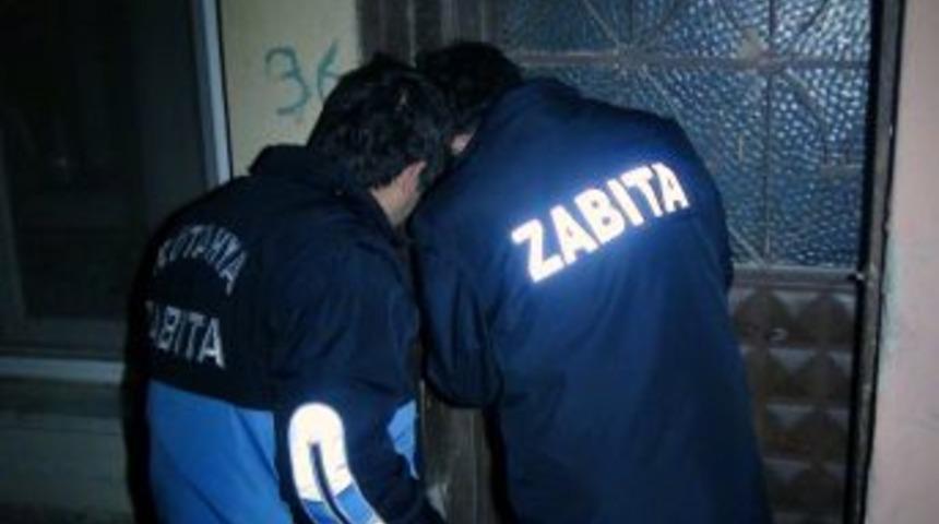 K&uuml;tahya'da Temeli Su Alan Bina &Ccedil;&ouml;kt&uuml;