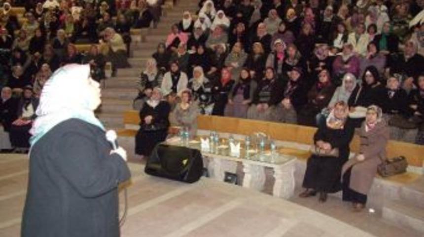 Nevşehir&rsquo;de &ldquo;islam&rsquo;da Kadın Ve Yeri&rdquo; Konulu Konferans