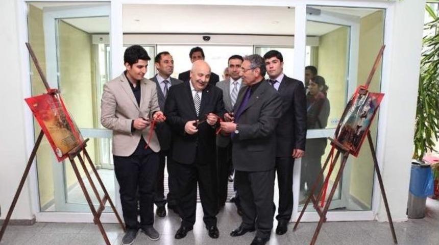 &Uuml;niversitede &lsquo;&ccedil;anakkale&rsquo; Konulu Resim Sergisi