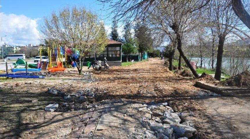 Manavgat Zindan Kalesi&rsquo;ne Ahşap Yol Yapılıyor