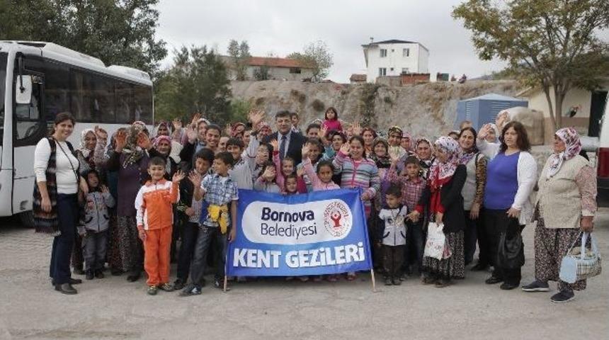 Bornova Belediyesi, 10 Bin Kadını Çanakkale’ye Götürüyor